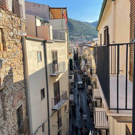 Apartamento Il Balcone Al Molo Cefalú Exterior foto